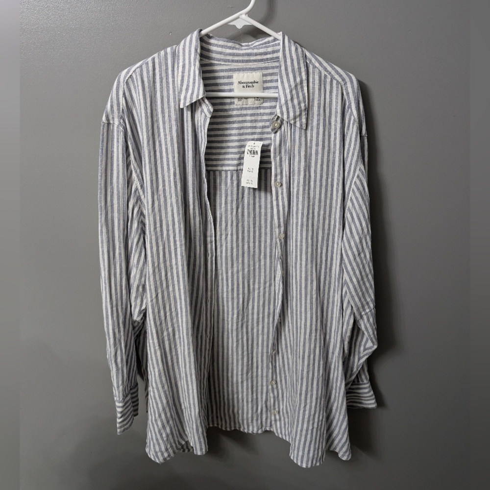 NWT Abercrombie & Fitch Long Sleeve Resort shirt